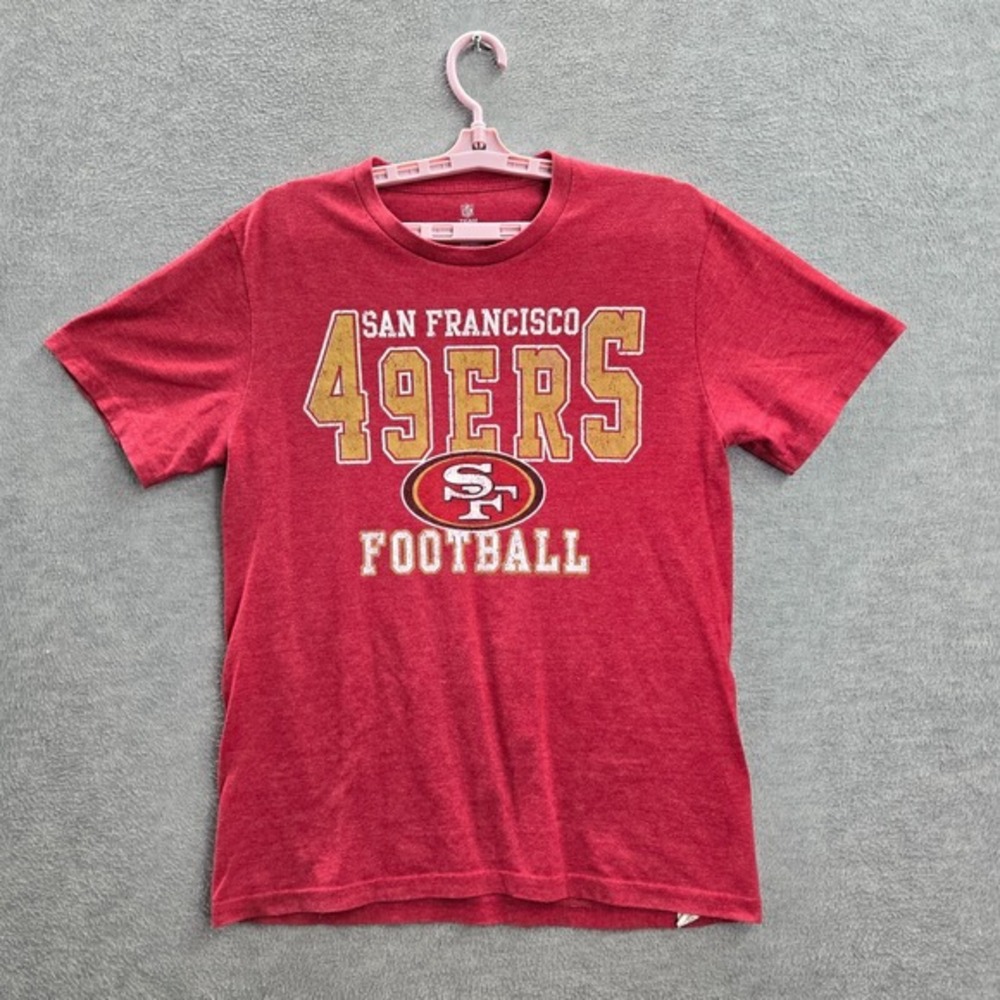 San Francisco 49ers Men Shirt Medium Red Logo Graphic Short Sleeve Crew Neck Tee